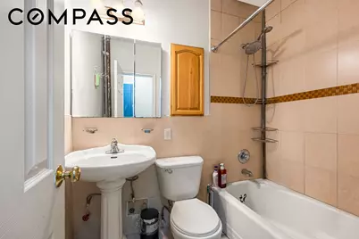 242 E 40th Street, New York, NY 10016 - Photo 9