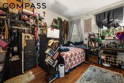 242 E 40th Street, New York, NY 10016 - Photo 5