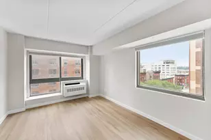 535 W 52nd St, New York City, NY 10019 - Photo 1