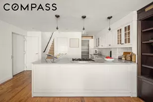 443 W 24th St, New York, NY 10011 - Photo 5