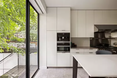 141 E 18th Street, New York, NY 10003 - Photo 7