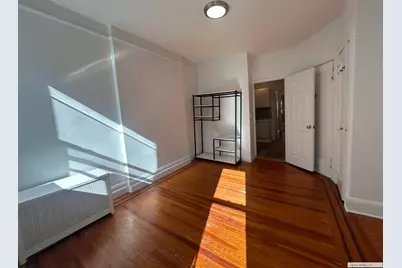 330 E 76th Street #4W, New York City, NY 10021 - Photo 5