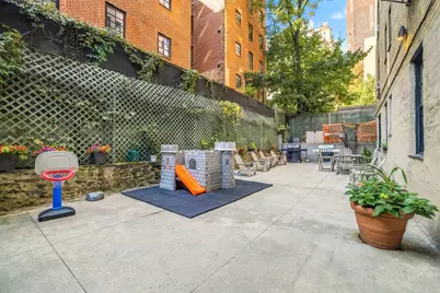 240 E 79th Street #14AB, New York City, NY 10075 - Photo 15