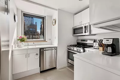 301 W 57th Street #28C, New York, NY 10019 - Photo 5