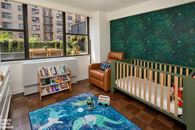 301 E 45th Street #2F, New York, NY 10017 - Photo 5
