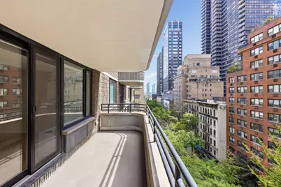 309 E 49th Street #9B, New York, NY 10017 - Photo 9