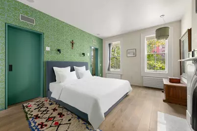 323 E 18th Street, New York, NY 10003 - Photo 17