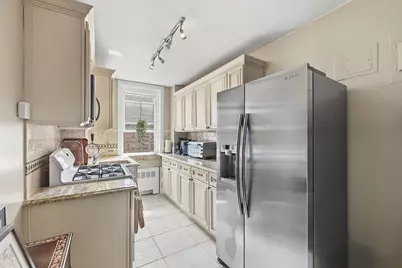 60 Knolls Crescent #10-L, Bronx, NY 10463 - Photo 9