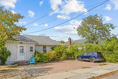 233 Beach 148th Street, Neponsit, NY 11694 - Photo 5