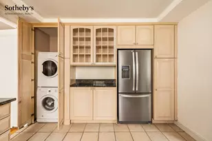 314 W 77th St, New York, NY 10024 - Photo 9