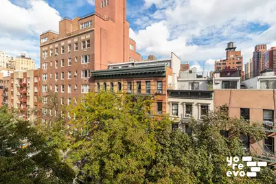 172 E 90th Street #4E, New York, NY 10128 - Photo 13