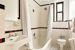 314 W 77th St, New York, NY 10024 - Photo 5