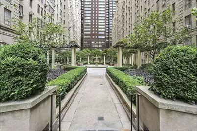 350 W 57th Street #10D, New York City, NY 10019 - Photo 9