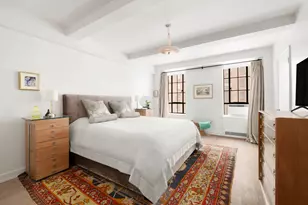 350 W 57th St, New York City, NY 10019 - Photo 5