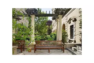 350 W 57th St, New York City, NY 10019 - Photo 11