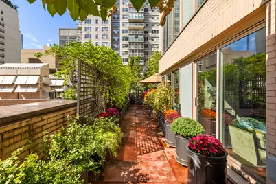 200 E 69th Street #4LM, New York City, NY 10021 - Photo 7