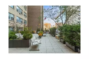 333 E 46th St, New York, NY 10017 - Photo 13