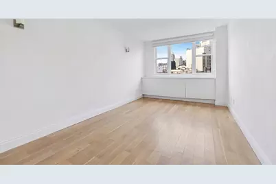 61 Jane Street #8J, New York, NY 10014 - Photo 15