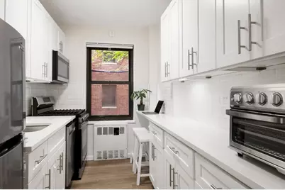 200 E 36th Street #2G, New York, NY 10016 - Photo 7