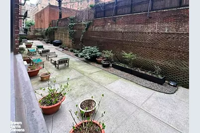 210 E 73rd Street #1E, New York, NY 10021 - Photo 11