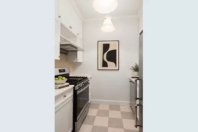 25 E 69th Street #4-A, New York City, NY 10021 - Photo 3