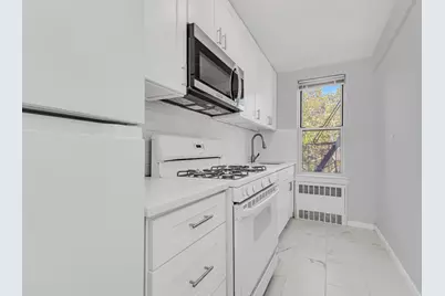 65-35 Yellowstone Boulevard #5B, Forest Hills, NY 11375 - Photo 1