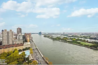 530 E 76th Street #29D, New York, NY 10021 - Photo 5