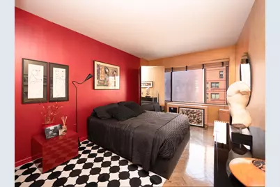 300 E 95th Street #5A, New York, NY 10128 - Photo 7