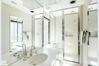 133 E 64th Street #PHS, New York, NY 10021 - Photo 17