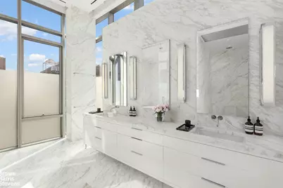 601 Washington Street #PHE, New York City, NY 10014 - Photo 15