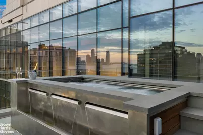 601 Washington Street #PHE, New York City, NY 10014 - Photo 31