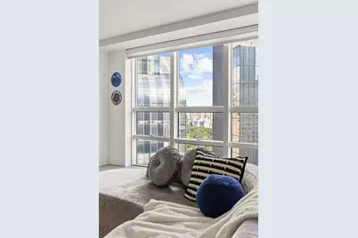 146 W 57th Street #45A, New York, NY 10019 - Photo 3
