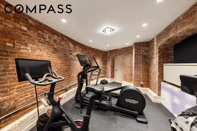 260 W Broadway #MAIS, New York, NY 10013 - Photo 23