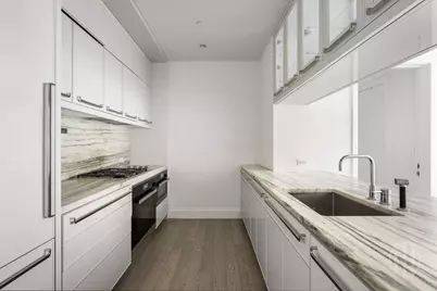 200 E 95th Street #5C, New York, NY 10128 - Photo 3