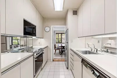650 Park Avenue #2C, New York, NY 10065 - Photo 7