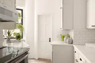 170 W 89th St, New York, NY 10024 - Photo 3