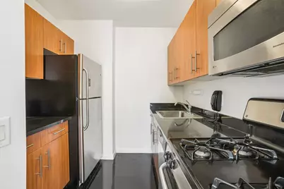 20 West Street #4A, New York, NY 10004 - Photo 3