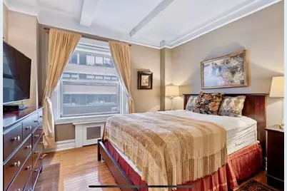 25 W 64th Street #4-A, New York City, NY 10023 - Photo 3
