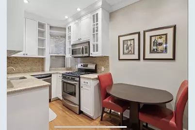 25 W 64th Street #4-A, New York City, NY 10023 - Photo 5