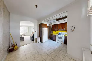 2168 E 28th St, New York City, NY 11229 - Photo 11