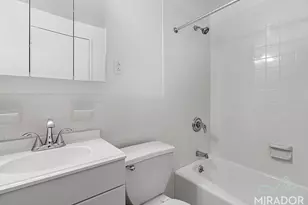 132 E 45th St, New York City, NY 10017 - Photo 3