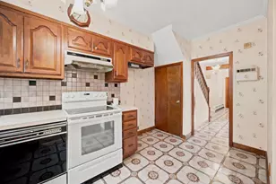 23-59 36th St, Astoria, NY 11105 - Photo 9