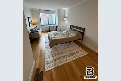 235 W 48th Street #3H, New York, NY 10036 - Photo 5