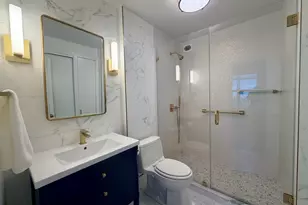 150 E 61st St, New York, NY 10065 - Photo 3