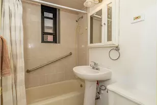 139-15 83rd Ave, New York City, NY 11435 - Photo 15