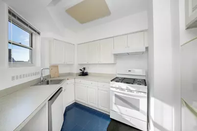 100 W 57th Street #21B, New York City, NY 10019 - Photo 3