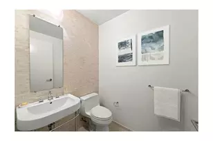 255 Hudson St, New York, NY 10013 - Photo 5