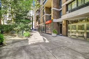 77 Fulton St, New York City, NY 10038 - Photo 11