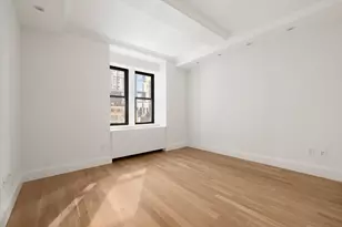 110 Central Park S, New York, NY 10019 - Photo 19