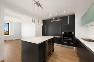 110 Central Park S, New York, NY 10019 - Photo 11